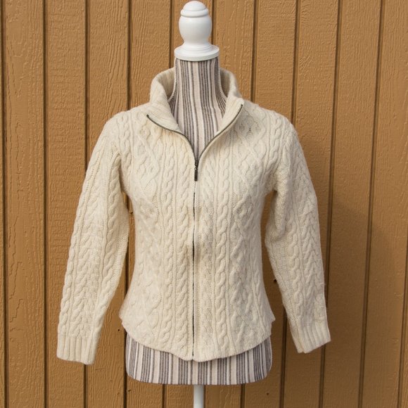 Irish made 100% Merino Wool Traditonal Cable Knit Caridgan Cream Medium - Picture 1 of 6